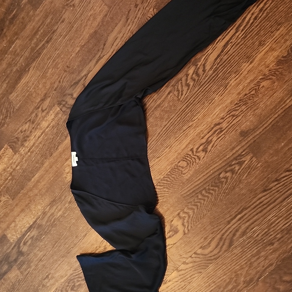 L'AGENCE Classic Black Garment Two Piece - Picture 9 of 16